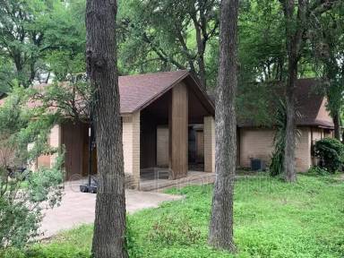 Main picture of 1004 Milford Way