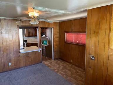 Main picture of 3126 Looney St