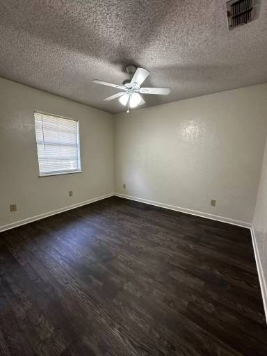 Main picture of 311 S Ash St