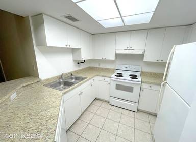 Main picture of 2039 SE 10th Ave