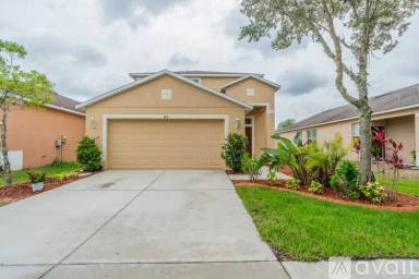 Main picture of 814 College Leaf Way