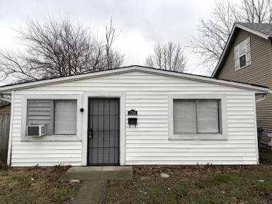 Main picture of 1726 E Gimber St