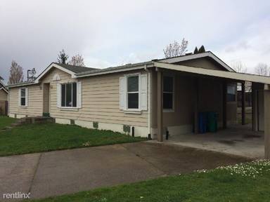 Main picture of 732 NE Mariners Loop