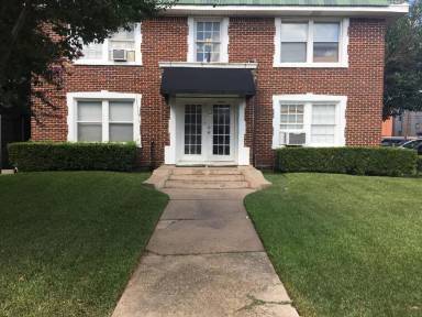 Main picture of 4026 Holland Ave
