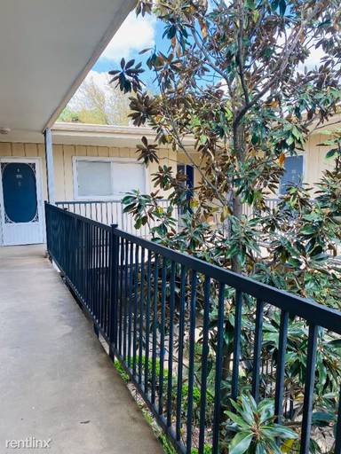 Main picture of 1717 Park St