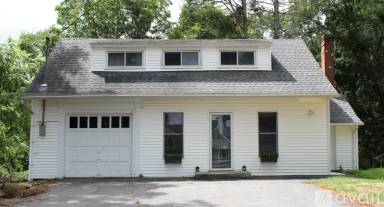 Main picture of 102 Newton Rd