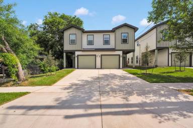 Main picture of 521 Dakota St