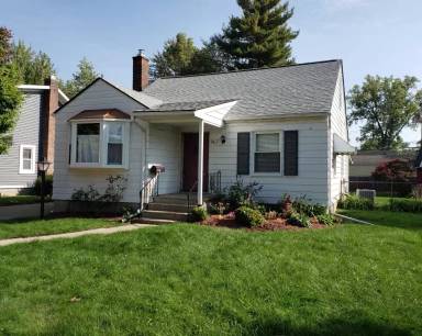 Main picture of 907 Owana Ave