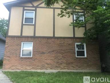 Main picture of 2564 Deming Ave