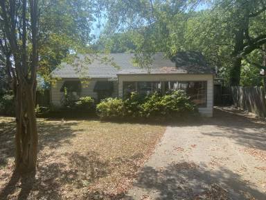 Main picture of 1716 Lilac Cir
