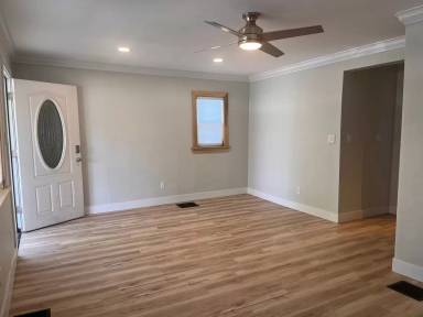 Main picture of 746 Osceola St