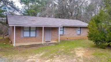 Main picture of 76621 Tallassee Hwy