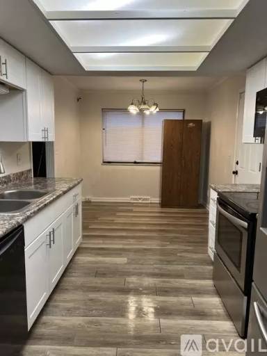 Main picture of 8508 Skyway Dr