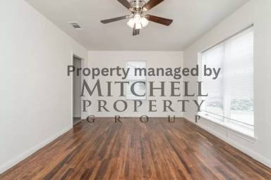 Main picture of 4116 S Monroe St