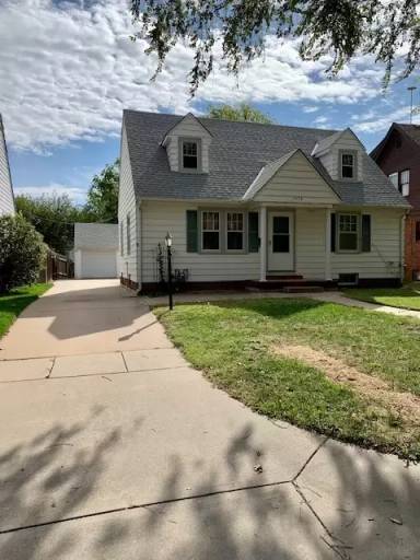 Main picture of 1458 N Coolidge Ave