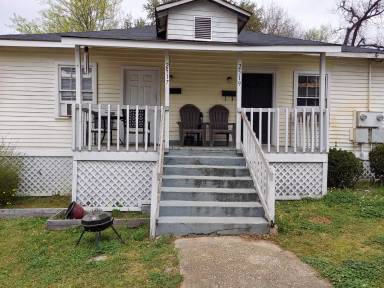 Main picture of 2519 Gervais St