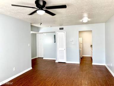 Main picture of 270 Bruce Cir