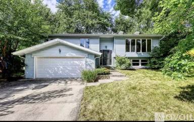 Main picture of 6926 Winstone Dr