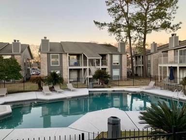 Main picture of 5101 5111 Nicholson Dr