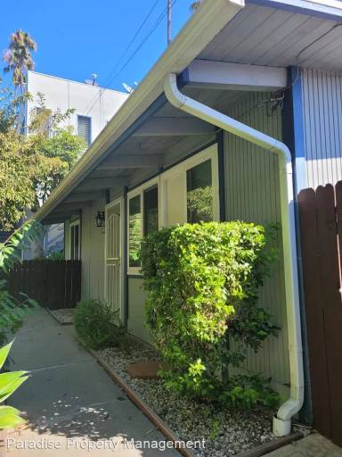 Main picture of 942 Poli St