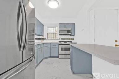 Main picture of 166 14 144 Ave