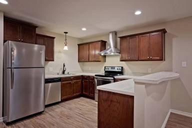 Main picture of 806 Simpson Rd