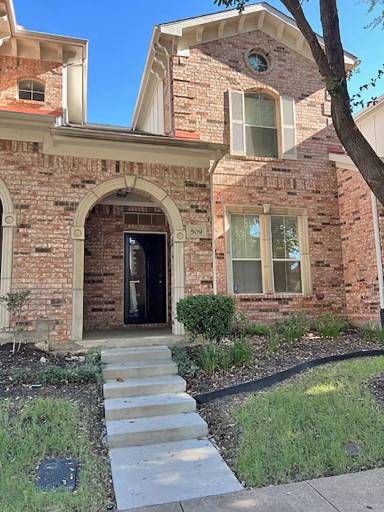 Main picture of 509 Legends Dr