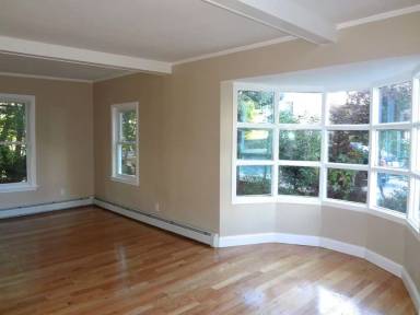 Main picture of 30 Barnes Ave