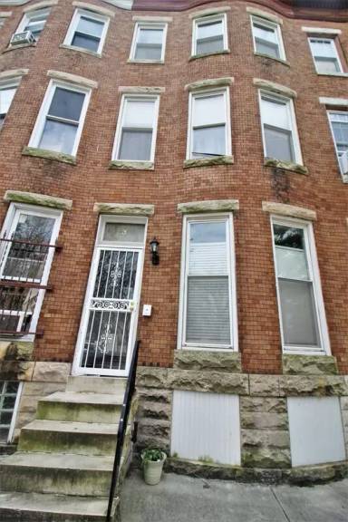 Main picture of 3 W 27th St