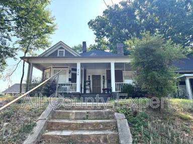 Main picture of 438 Cherokee Ave SE