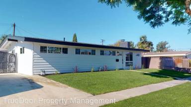 Main picture of 6469 Savoy Cir