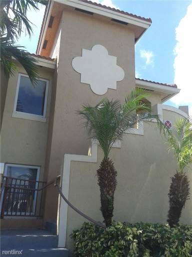 Main picture of 7910 NW 7th St