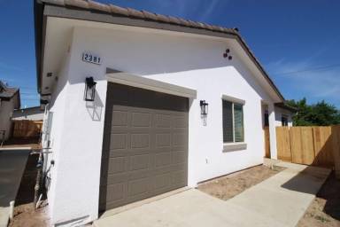 Main picture of 2381 N Arthur Ave