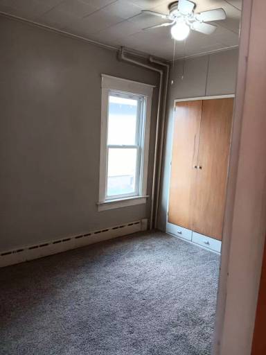 Main picture of 602 W 2nd St