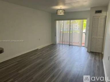 Main picture of 1600 NE 114th St