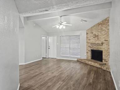 Main picture of 4211 Falcon Meadow Dr