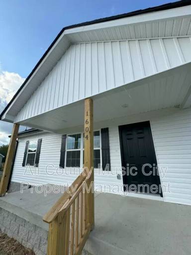 Main picture of 1604 Alan Perryman Ave