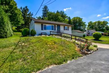 Main picture of 3968 Marietta Ave