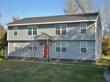 Main picture of 521 Bay Rd
