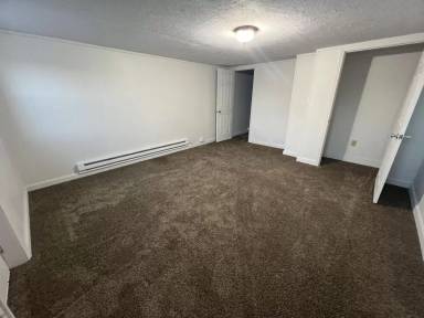 Main picture of 185 Monroe St