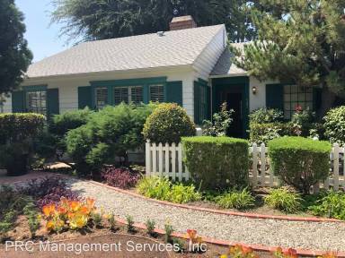 Main picture of 535 S Niagara St