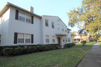 Main picture of 2358 Herschel St