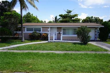 Main picture of 6690 NW 30th St