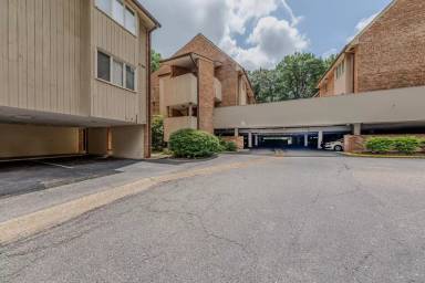 Main picture of 376 Merrimac Trl