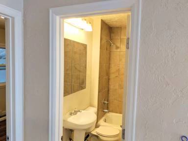 Main picture of 2505 E 11th St