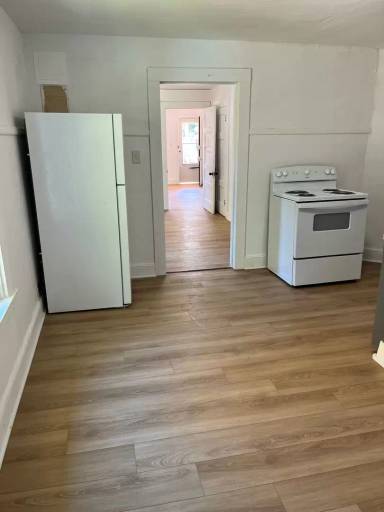 Main picture of 362 Chatelaine Ave