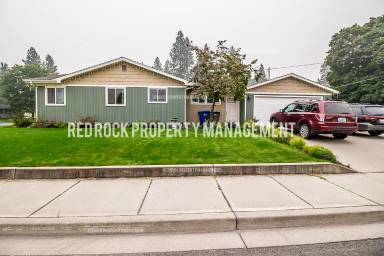 Main picture of 1604 S Clinton Rd