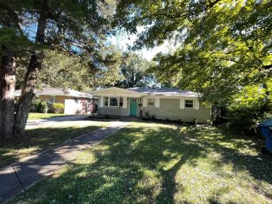Main picture of 608 Burlington Ave