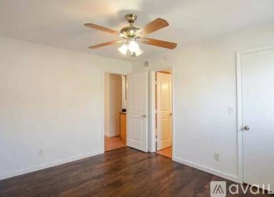 Main picture of 1505 W Lovers Ln