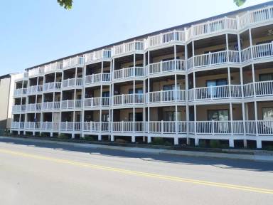 Main picture of 12300 Jamaica Ave
